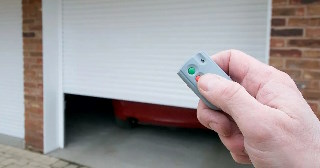 Купить автоматику для рулонных ворот Усть-Илимск, цена от 2766 руб.